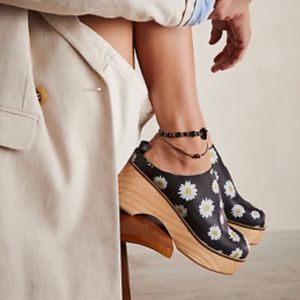 Free People Conversational Clogs Wooden Sole Daisy Print Size 41 EU